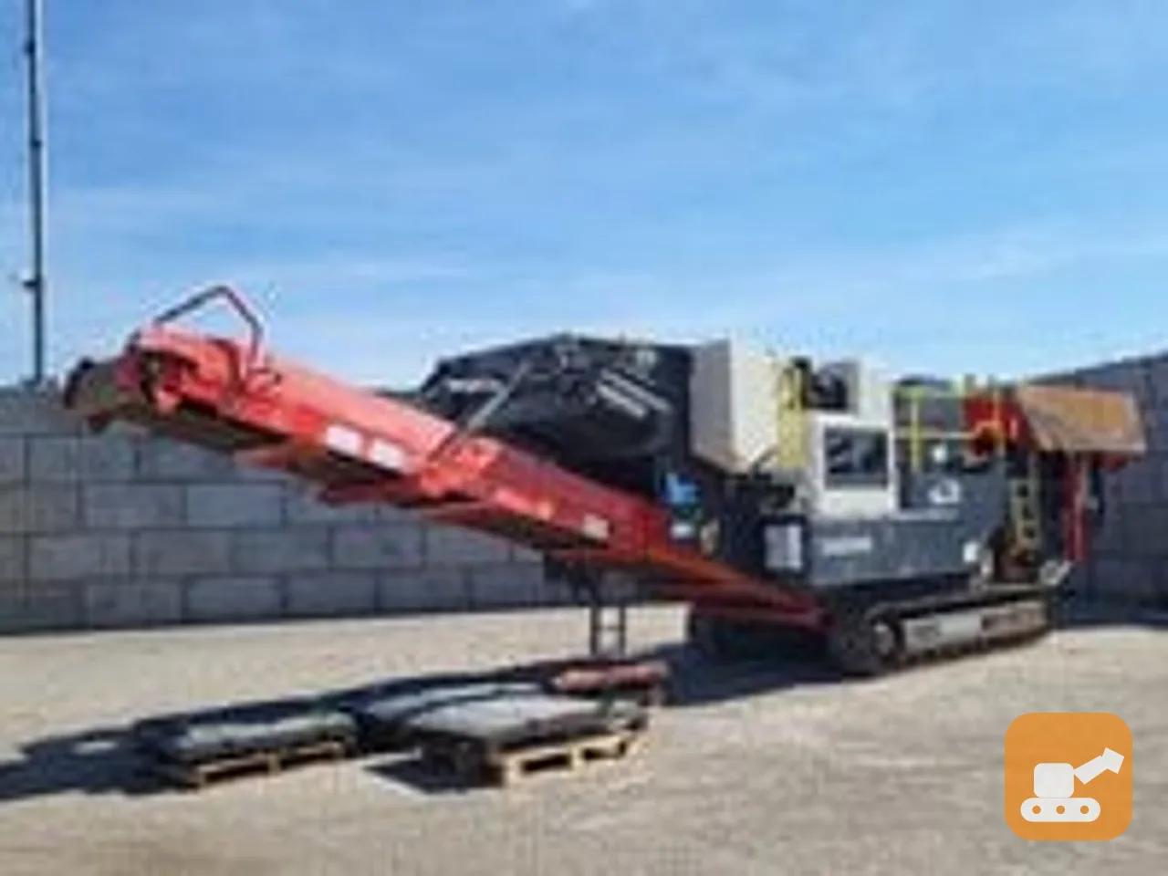 Щёковая дробилка Sandvik QJ241 Б/У с доставкой в Екатеринбург