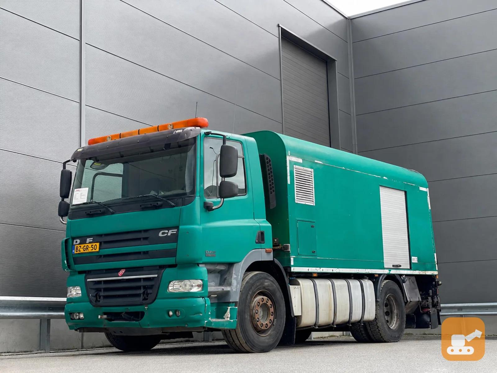 Автогудронатор DAF BURTEC TSU 5000 L Б/У с доставкой в Хабаровск