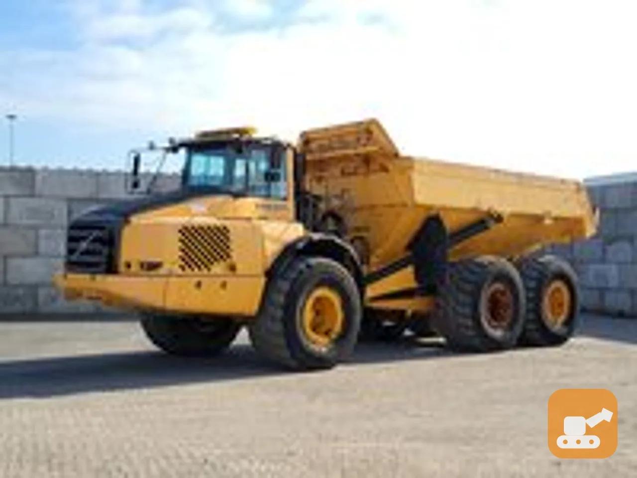 Сочленённый карьерный самосвал Volvo A40E Б/У с доставкой в Магадан