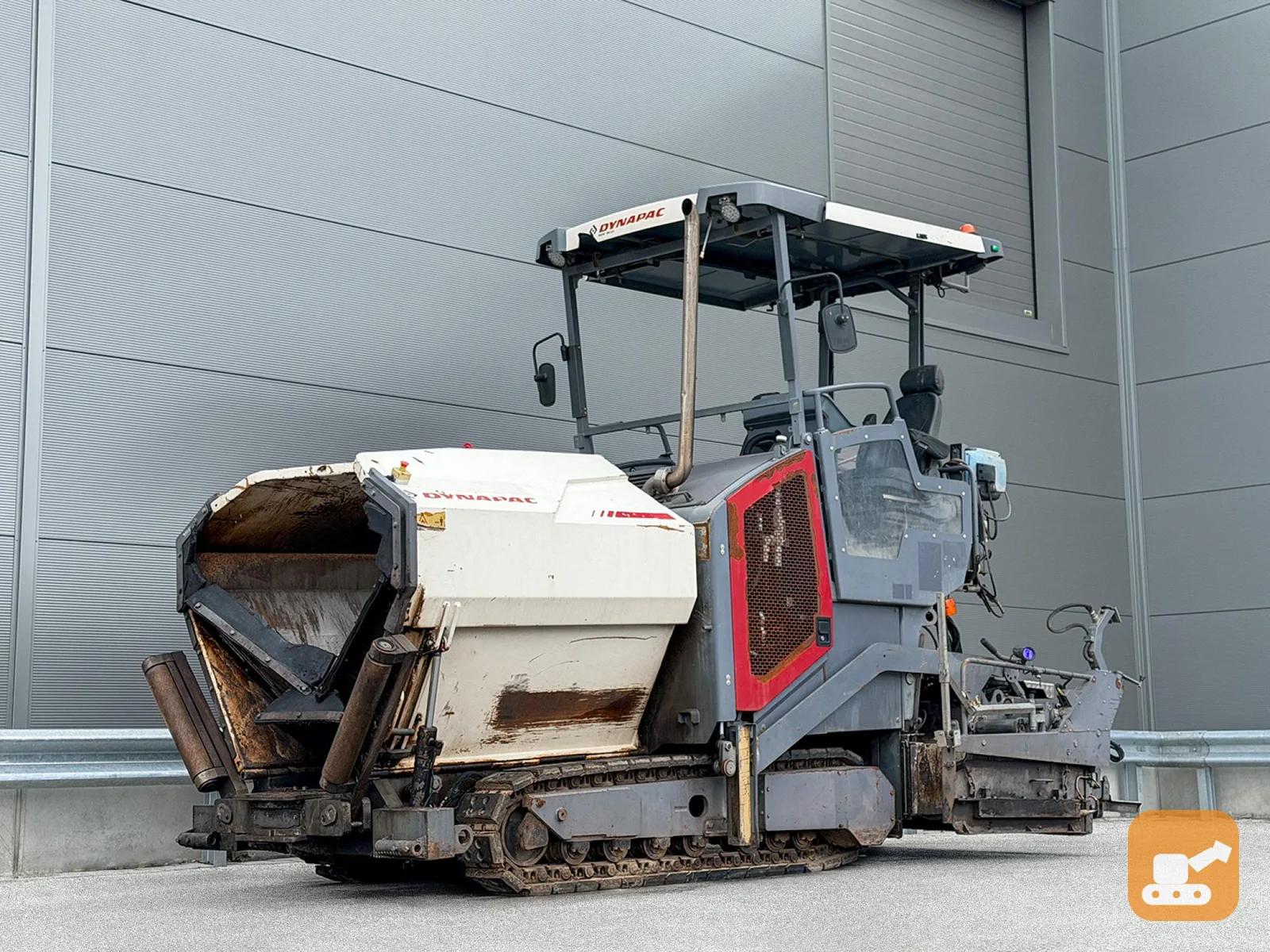 Асфальтоукладчик DYNAPAC SD1800C Б/У с доставкой во Владивосток