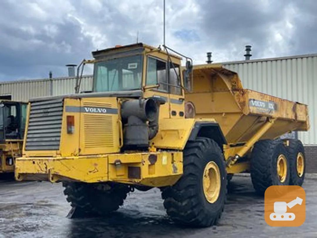 Сочленённый карьерный самосвал Volvo A35C Б/У с доставкой в Петрозаводск