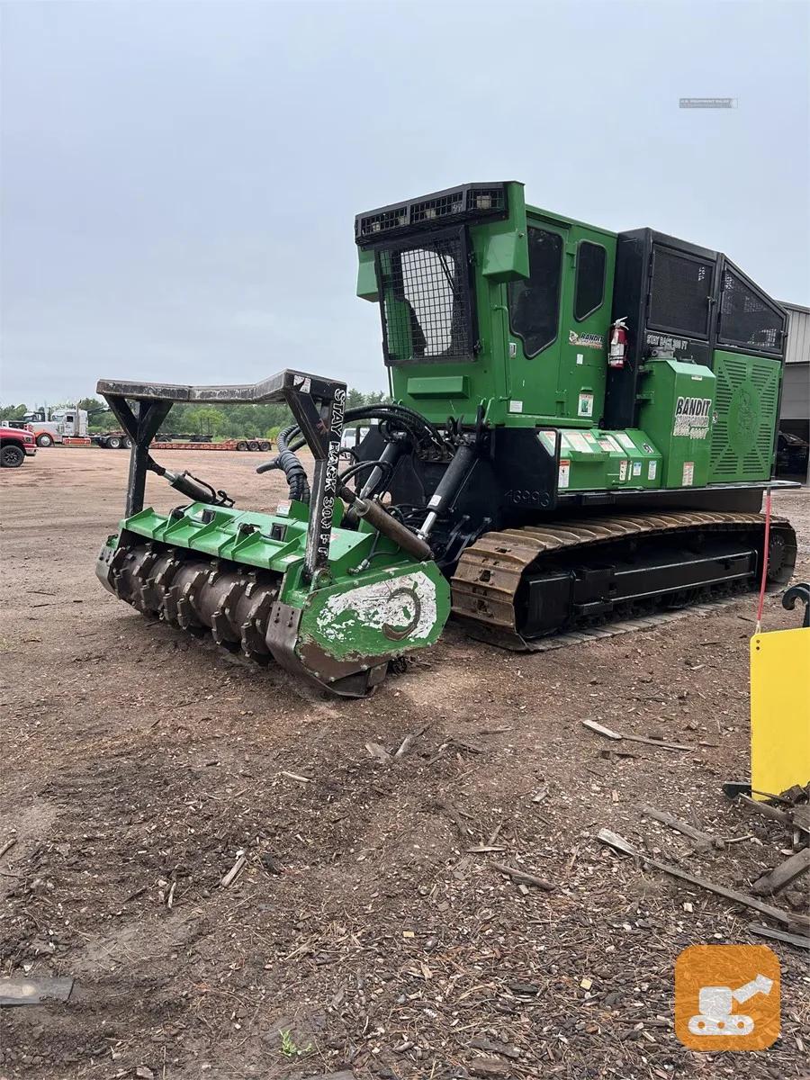 Самоходный мульчер Bandit 4000T Б/У с доставкой в Санкт-Петербург