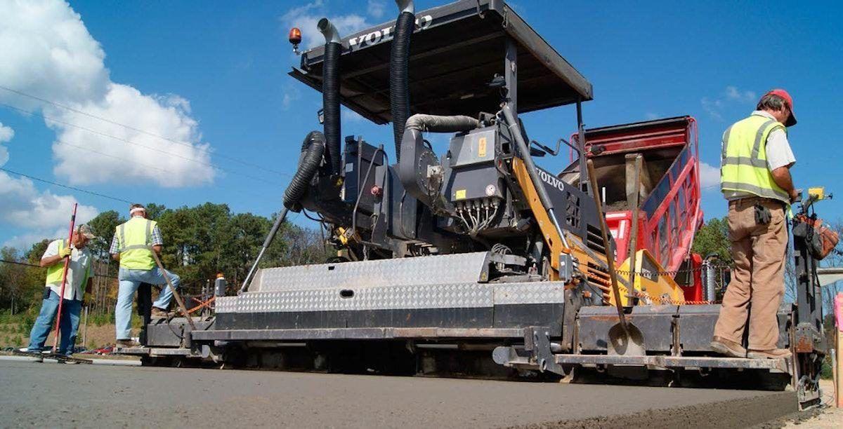 Аренда асфальто-/бетоноукладчика Volvo ABG Titan 8820 (плита VDT-V)