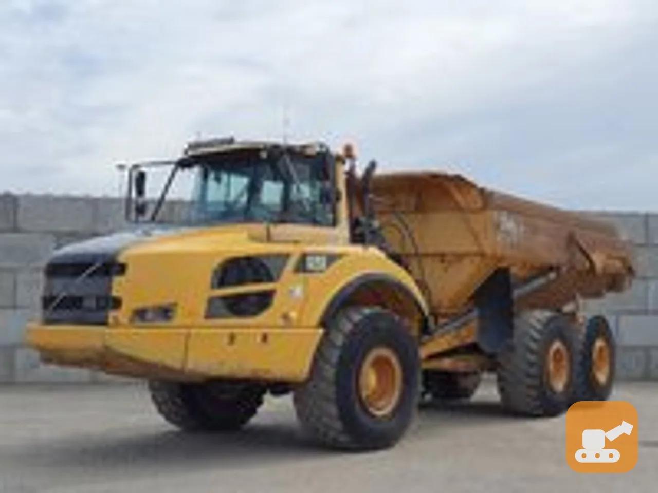 Сочленённый карьерный самосвал Volvo A35F Б/У с доставкой в Мурманск