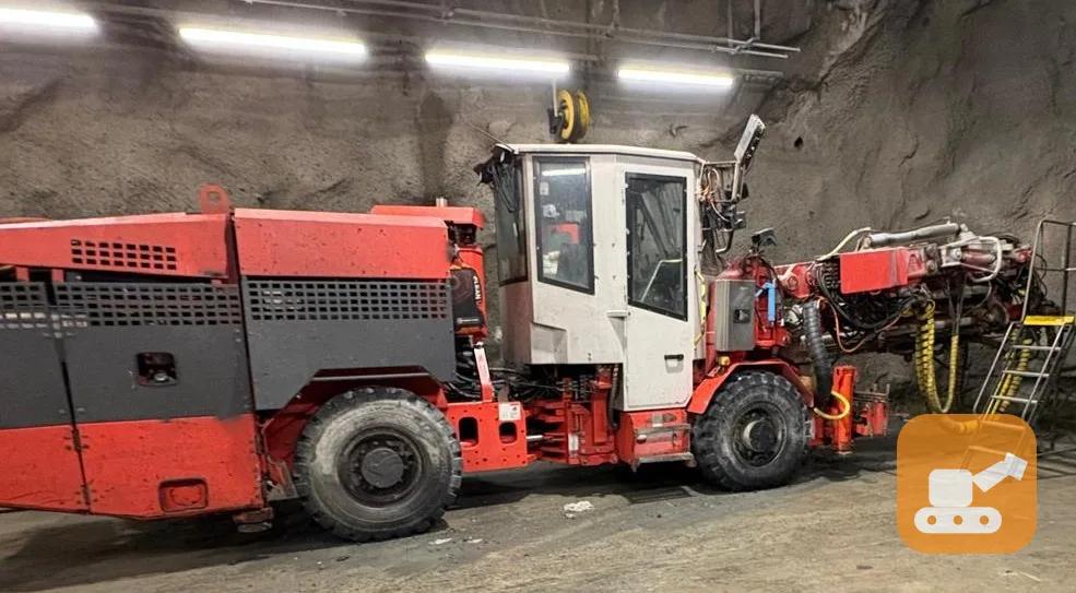 Шахтный анкероустановщик Sandvik DS411-C Б/У с доставкой в Челябинск