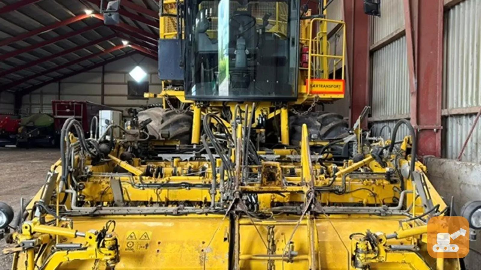 Свеклоуборочный комбайн ROPA Tiger 3 Б/У с доставкой в Москву