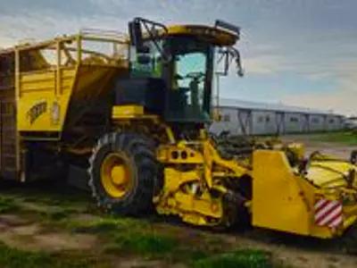 Свеклоуборочный комбайн ROPA Tiger 2003 Б/У с доставкой в Киров