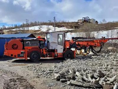 Шахтная буровая каретка Sandvik DD420-S60C Б/У с доставкой в Санкт-Петербург