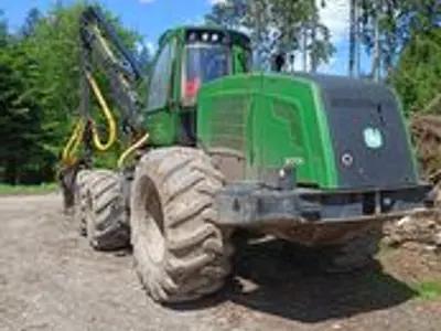 Харвестер John Deere 1470E Б/У с доставкой в Уфу